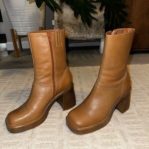 Steve Madden Fantsie Boots / Color: Black / Size: 9.5